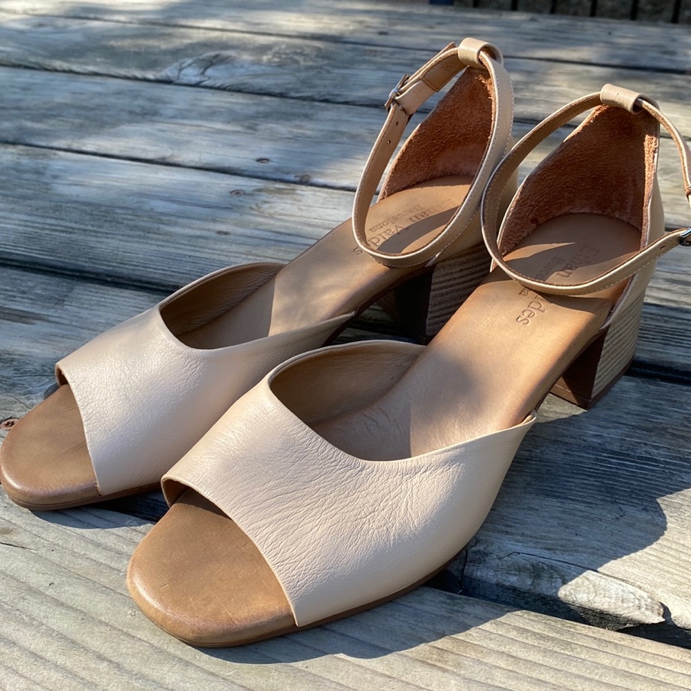 Ethan Valdez Auburn Sandals in Cream size 40 (9 1/2)